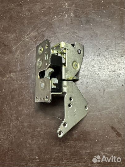 Замок левой двери Scania 5 1867658