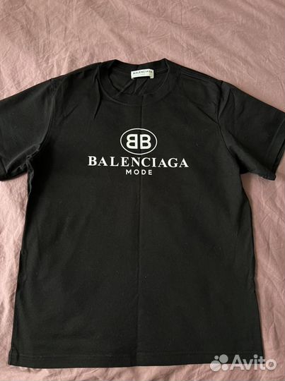 Футболка Balenciaga