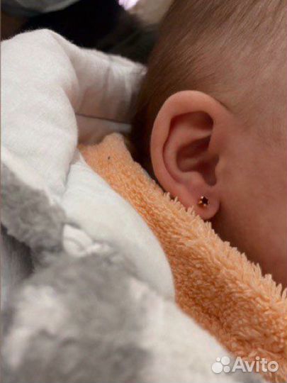 Прокол ушей
