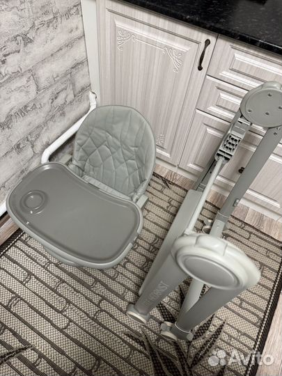 Стул для кормления