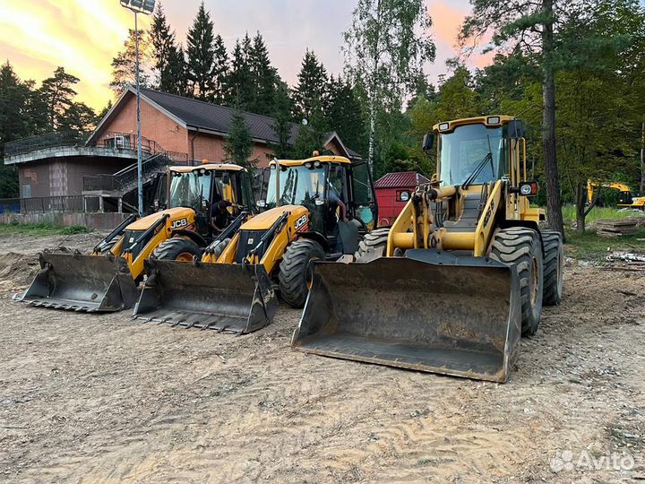 Аренда экскаватора-погрузчика JCB