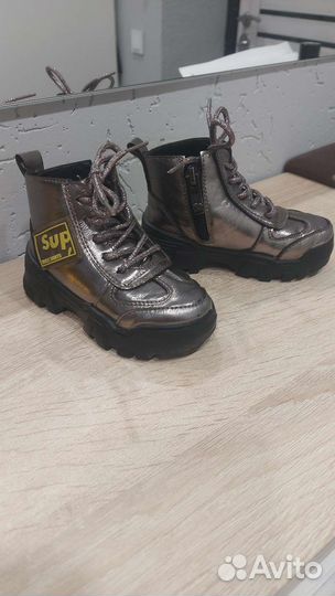 Ботинки для девочки демисезонные 23 размер
