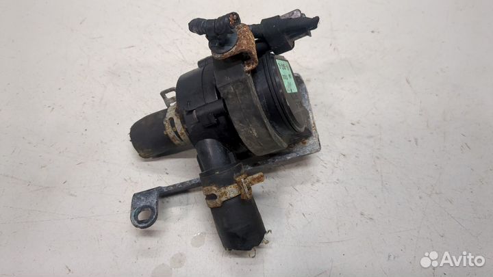 Насос водяной Ford Escape 2015, 2017