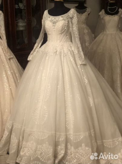 Свадебное платье