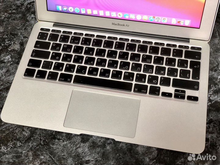 Ультратонкий ноутбук Apple MacBook Air 11 на Core