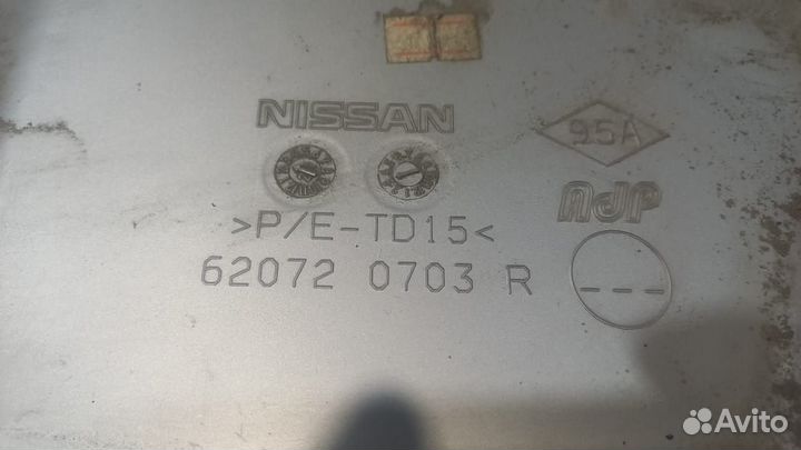 Накладка переднего бампера Nissan Terrano 3 D10