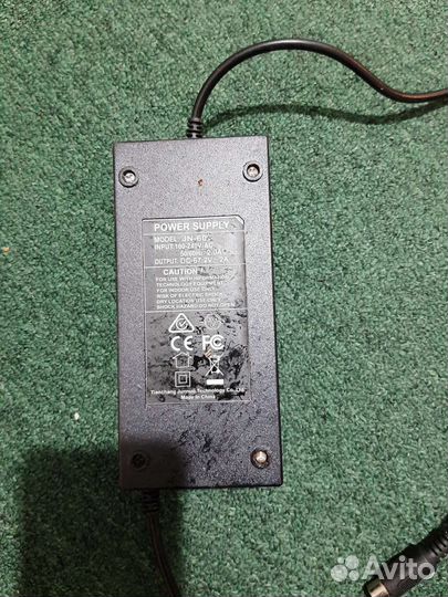 Зарядное устройство для электровелосипеда