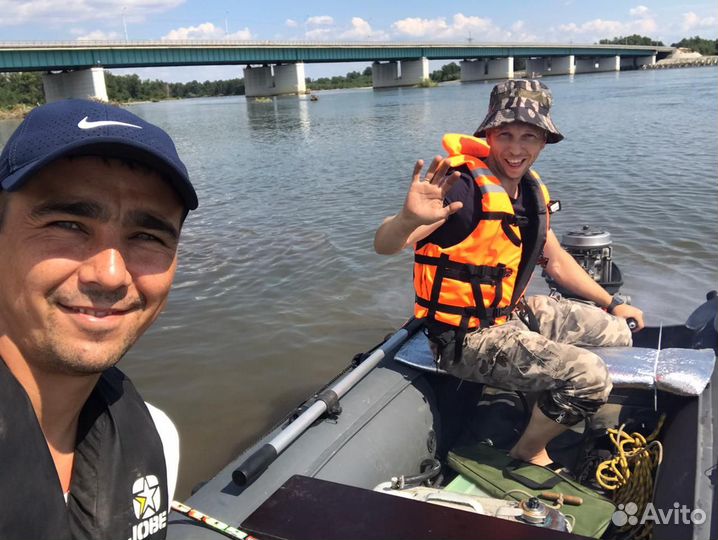 Моторная лодка 