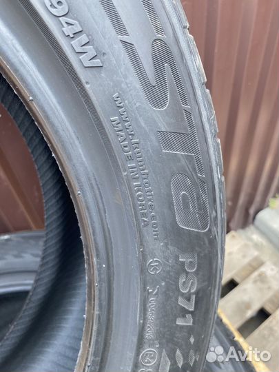 Kumho Ecsta PS71 215/55 R17 94W