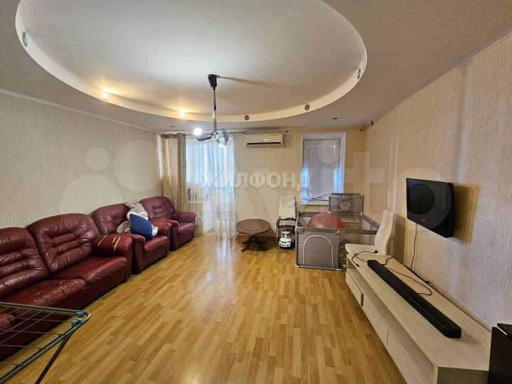 3-к. квартира, 103 м², 9/10 эт.