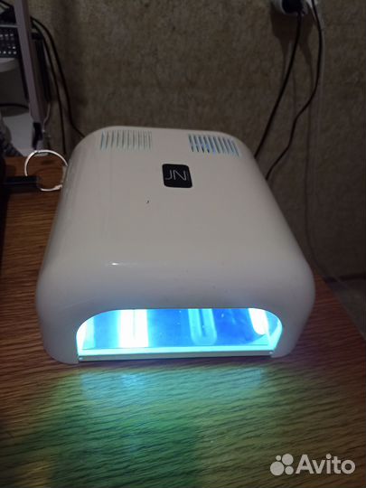 Маникюрная лампа бу