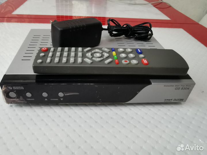 Спутниковый приёмник Триколор GS 8304