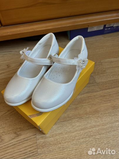 Туфли для девочки нарядные