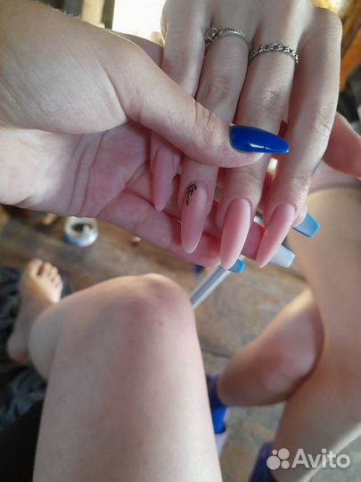Наращивание ногтей на дому