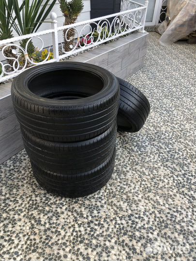 Pirelli P Zero Rosso 265/40 R20 и 265/45 R20 104Y