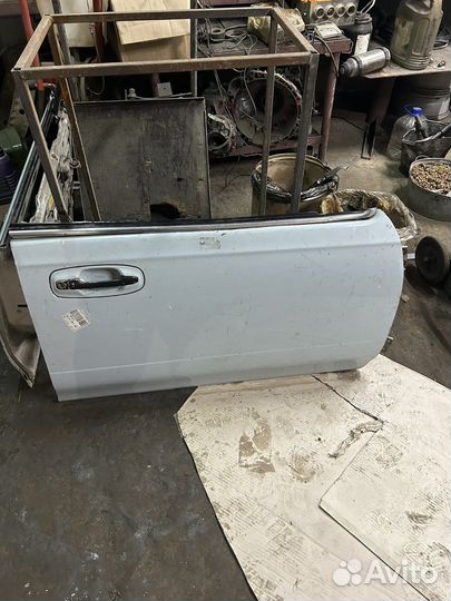 Nissan laurel дверь