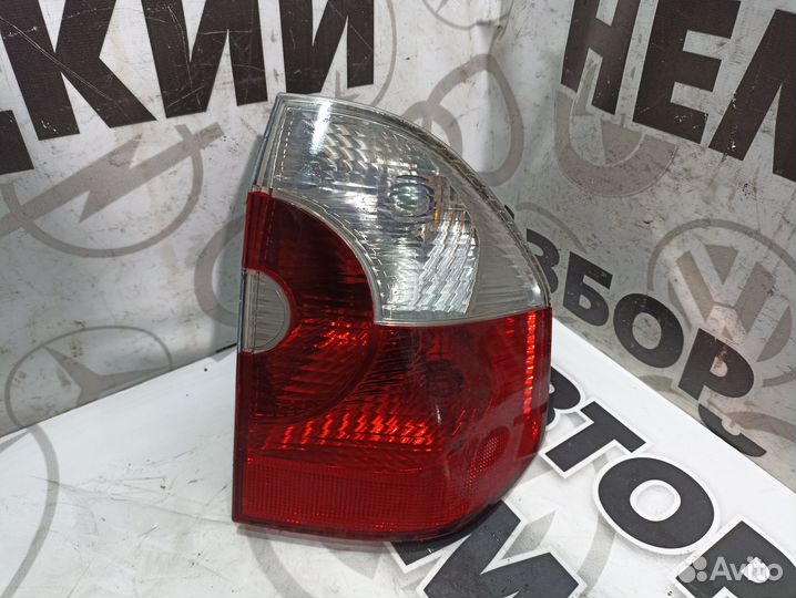 Фонарь правый BMW E83