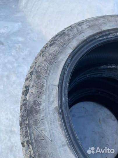 Bridgestone Ice Cruiser 7000 235/55 R17