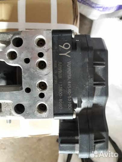 Блок ABS Lexus gs 300/350