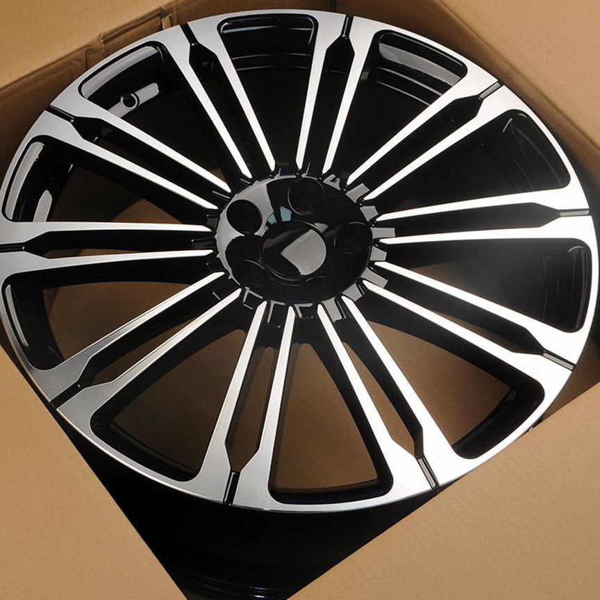 Диски на Range Rover Evoque, Land Rover Range Rover Velar HMD 4327 8x20/5x108 D63.3 ET40 BKF литой