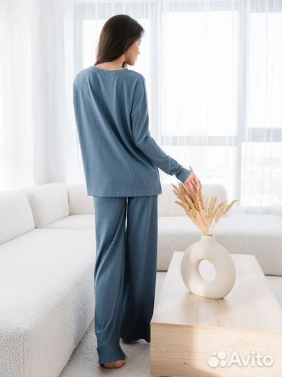 Костюм двойка женский с брюками 48 50 размер лапша