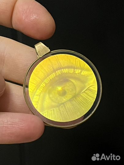 Кулон глаз голограмма