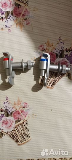 Комплект кранов для кулера новые