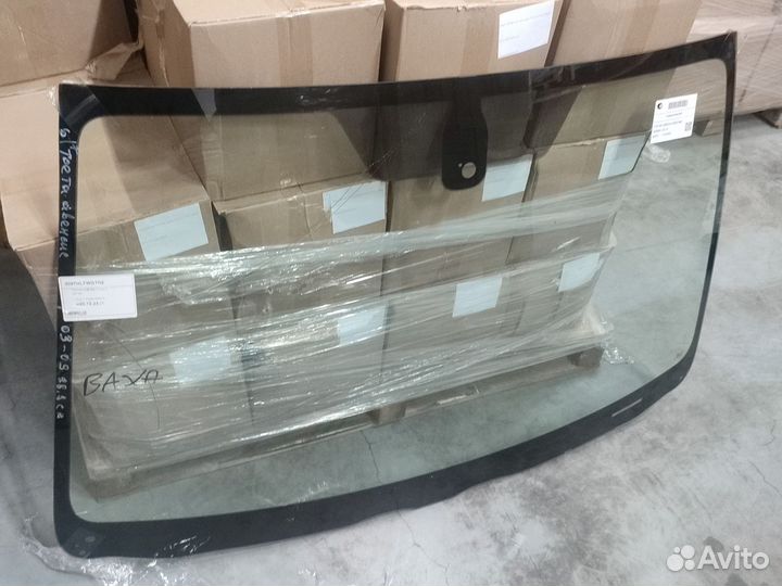 Лобовое стекло toyota avensis