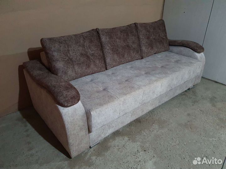 Сотрудники в производство мягкой мебели