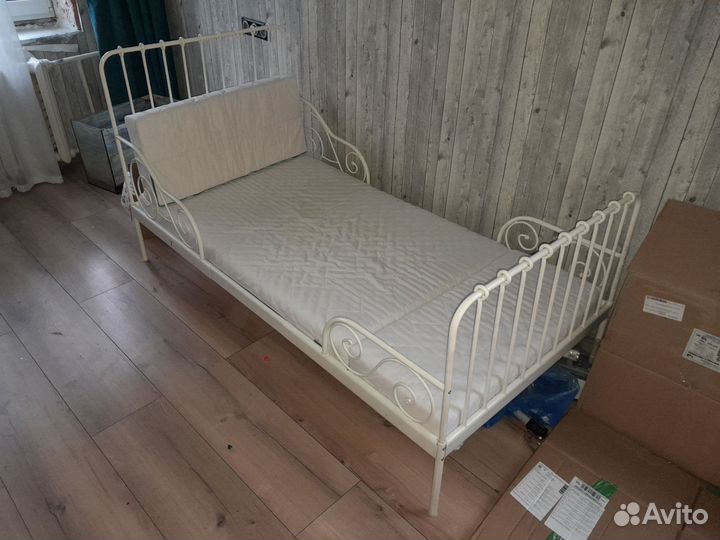 Кровать б/у