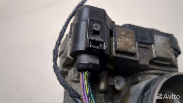 Заслонка дроссельная Volkswagen Golf 5