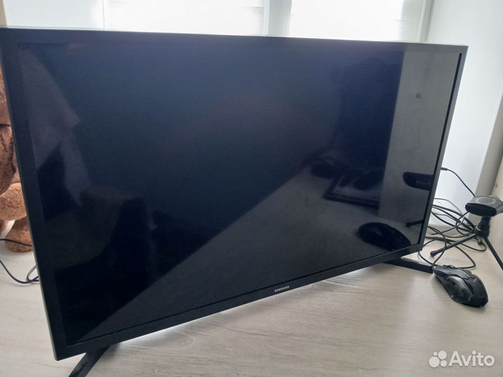 Телевизор samsung SMART tv 32