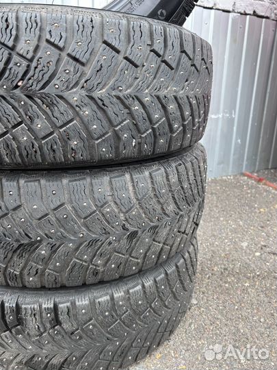 Michelin X-Ice North 4 195/65 R15