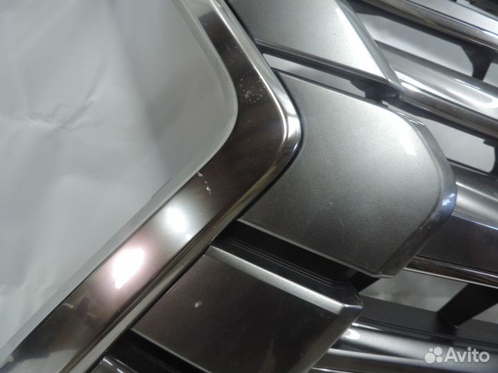 Решетка радиатора Lexus LX570 2015