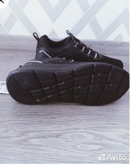 Новые кроссовки Kangaroos,40 размер