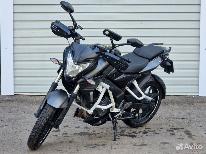 Bajaj Pulsar NS200