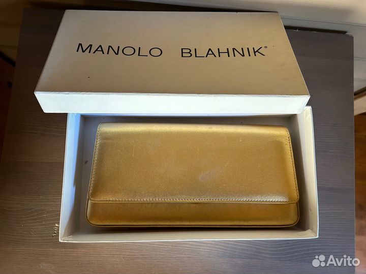 Кожаный клатч Manolo Blahnik