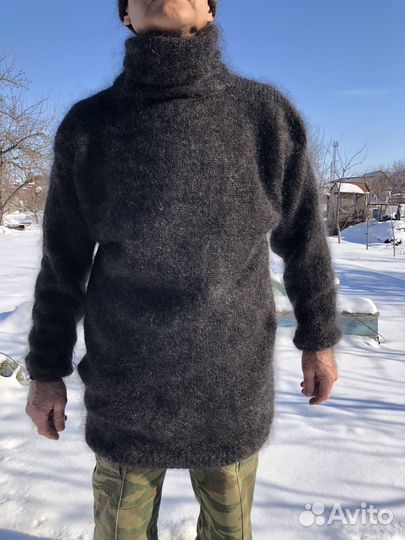 Свитер пуховый длинный с горлом