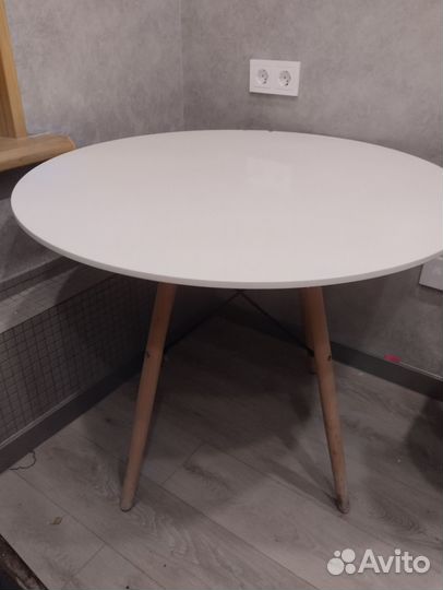 Стол обеденный Eames бу