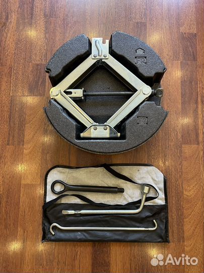 Toyota Rav4 (5 поколение)