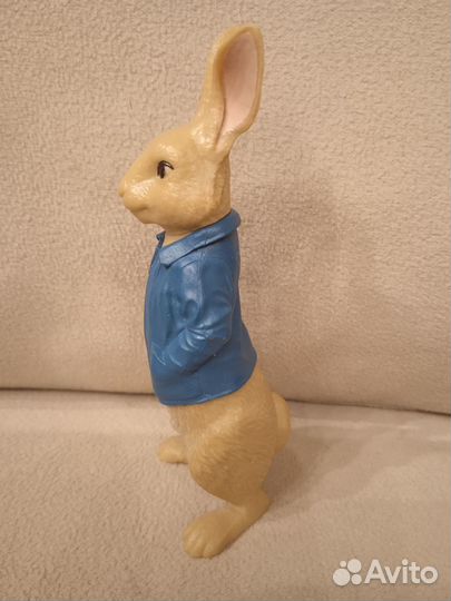 Peter rabbit фигурка