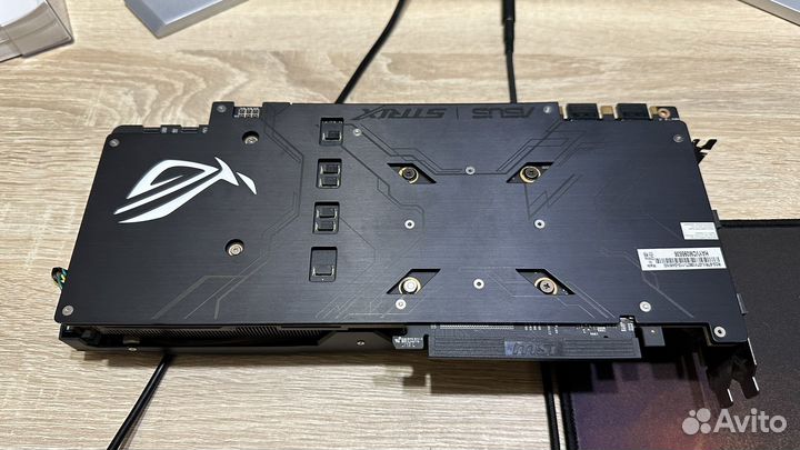 Видеокарта Asus ROG Strix GeForce GTX 1080 Ti