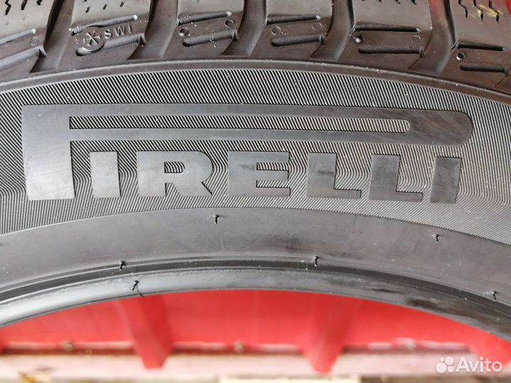 Pirelli Winter Sottozero 3 215/55 R17