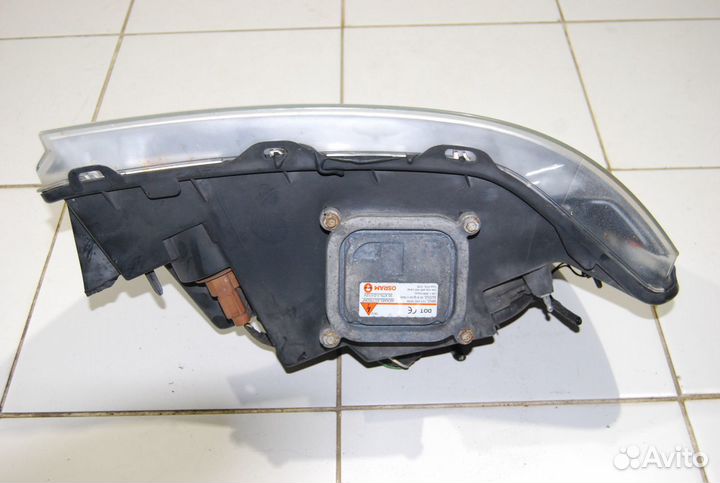 Фара левая Lincoln Navigator 2 2002-2006