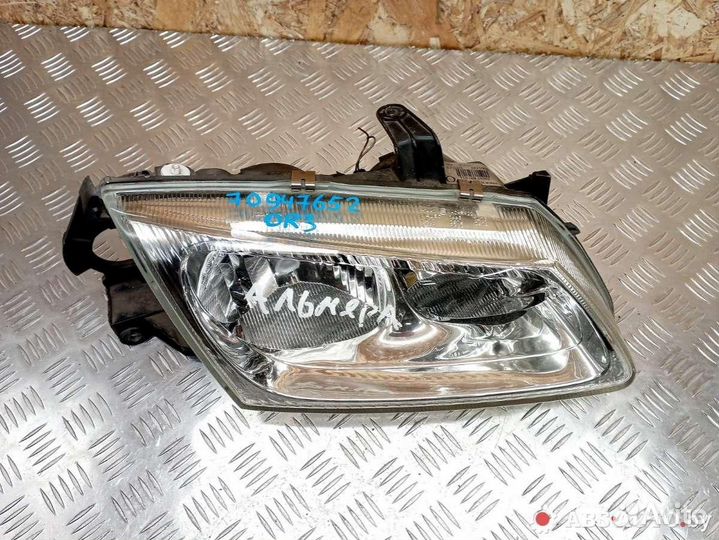 Фара правая Nissan Almera N16 2002 89003330