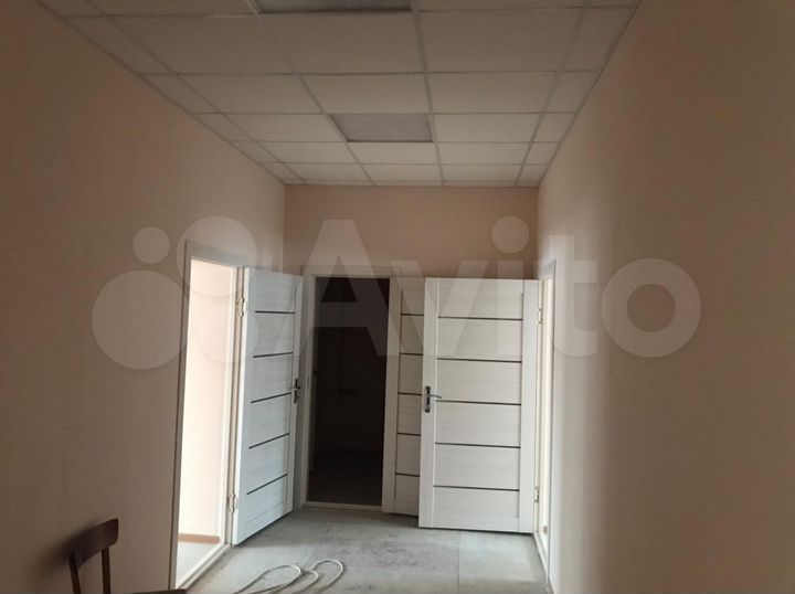 Свободного назначения, 300 м²