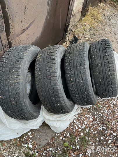 Kumho 722 205/60 R16 92T