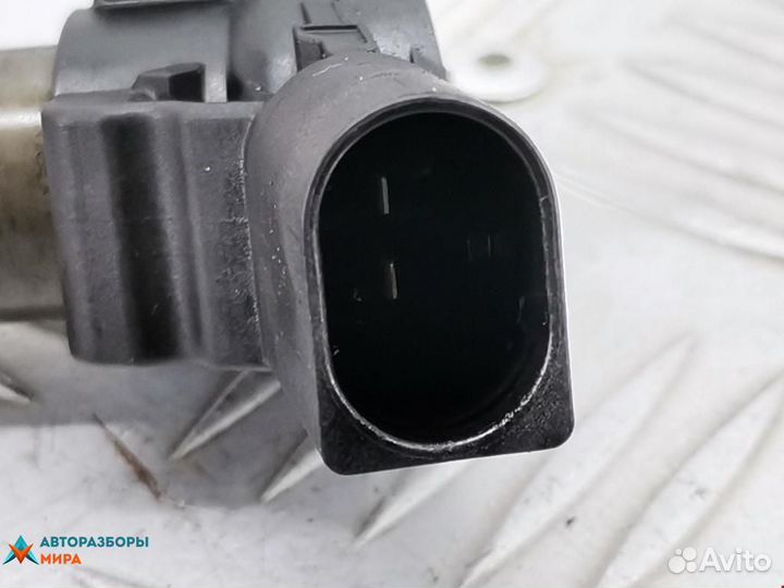 Форсунка Volkswagen Passat CC 2009 03L130277