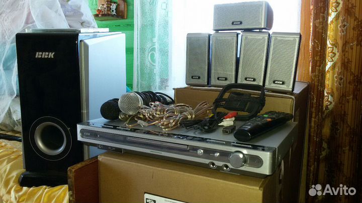 Домашний кинотеатр