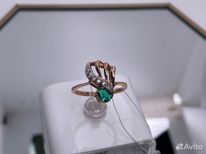 Золотое кольцо 2.98 гр., р.17.5